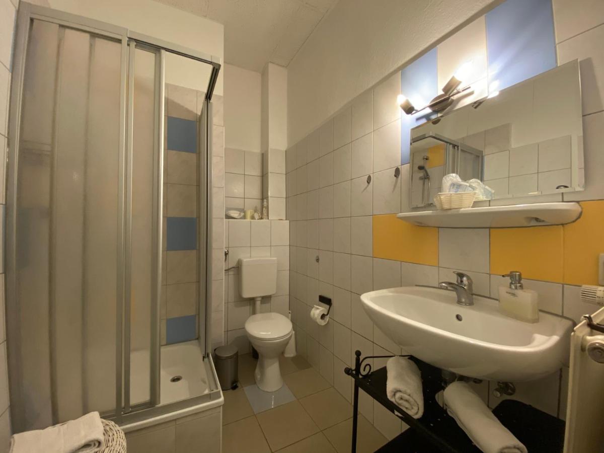 Pension Zum Blumchen Schwerin  Exterior photo