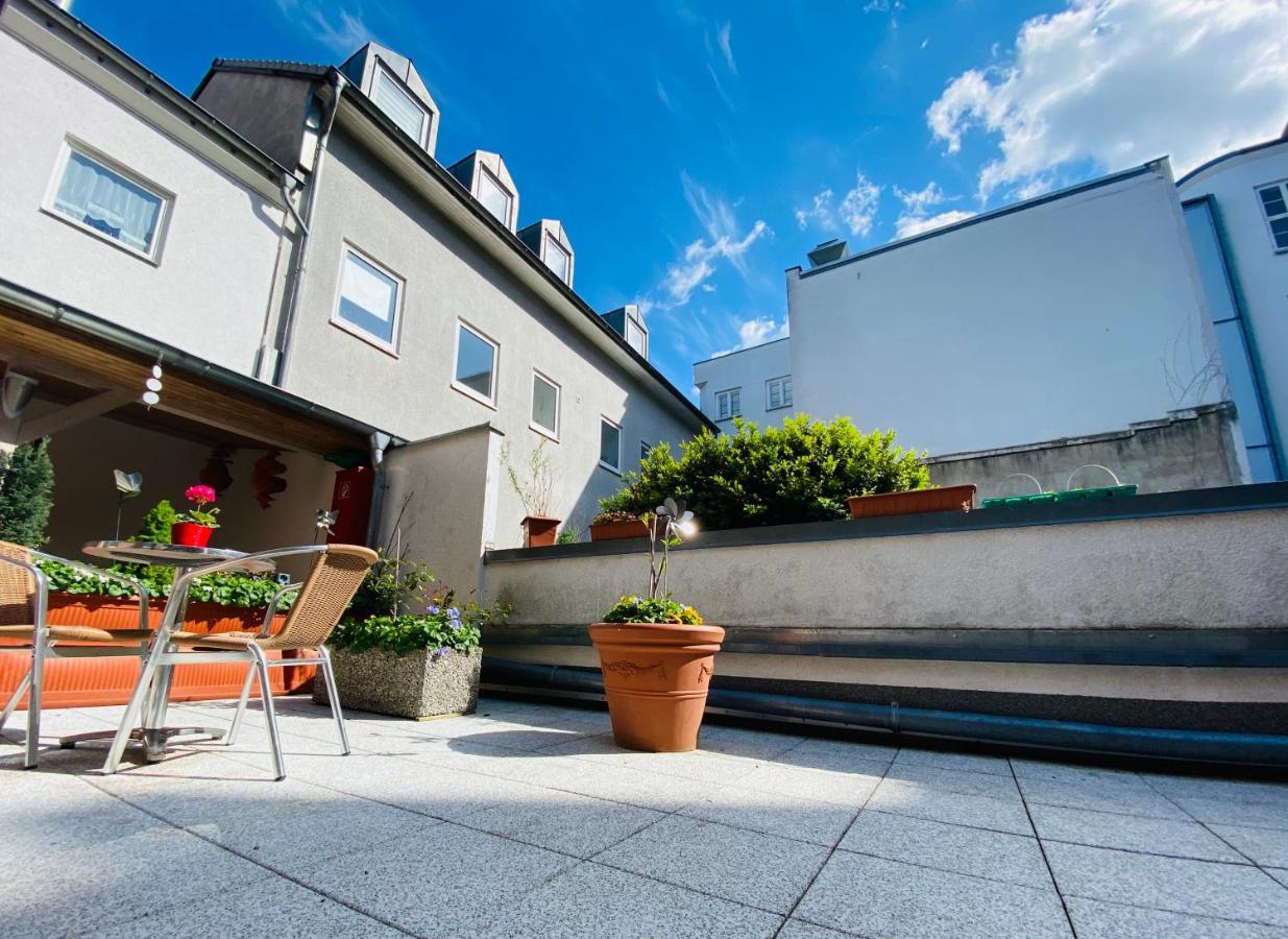 Pension Zum Blumchen Schwerin  Exterior photo