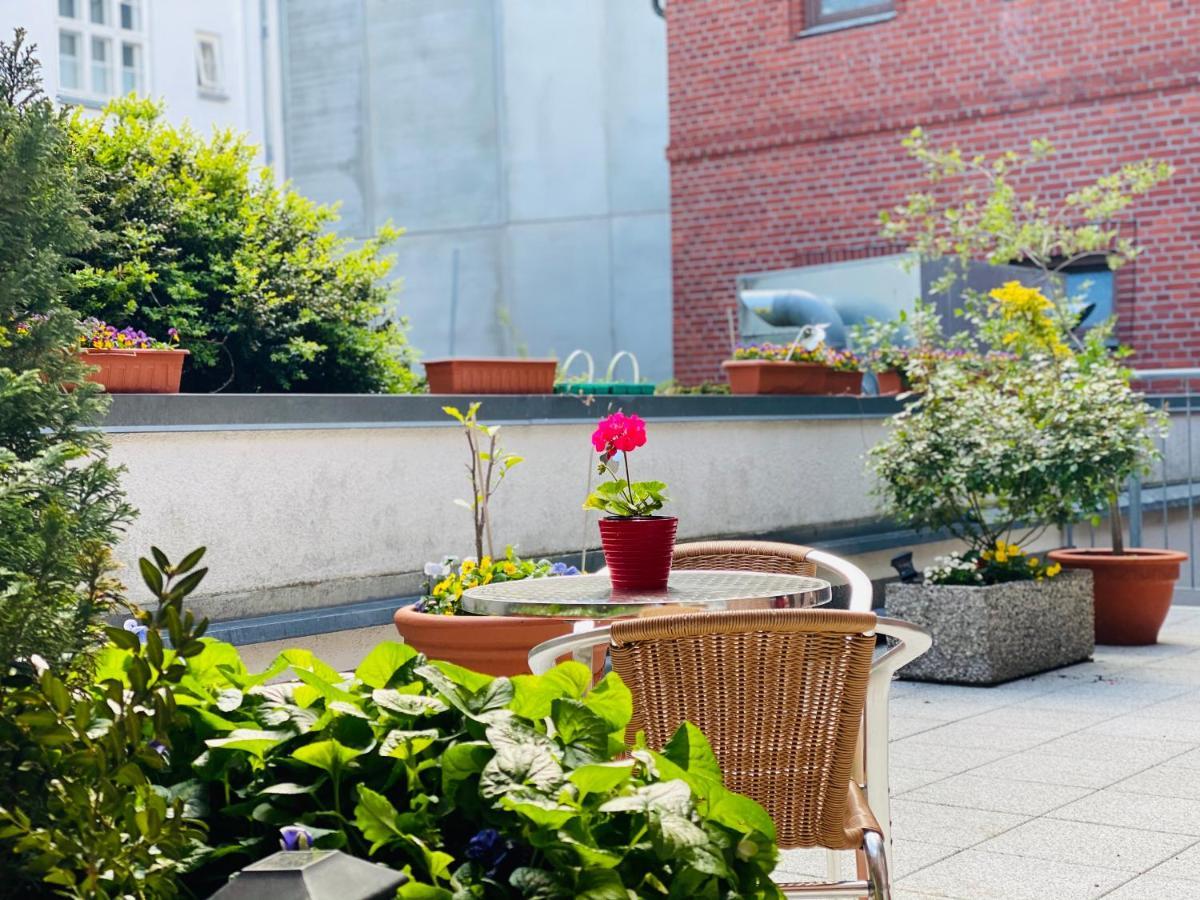 Pension Zum Blumchen Schwerin  Exterior photo